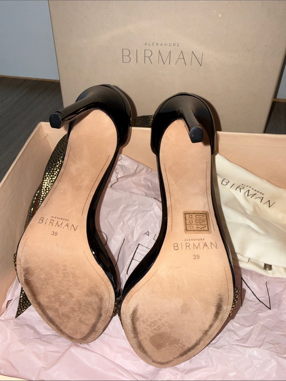 Alexandre Birman Clarita Leather Black and Gold Ankle-Tie High Heels - Picture 2 of 10